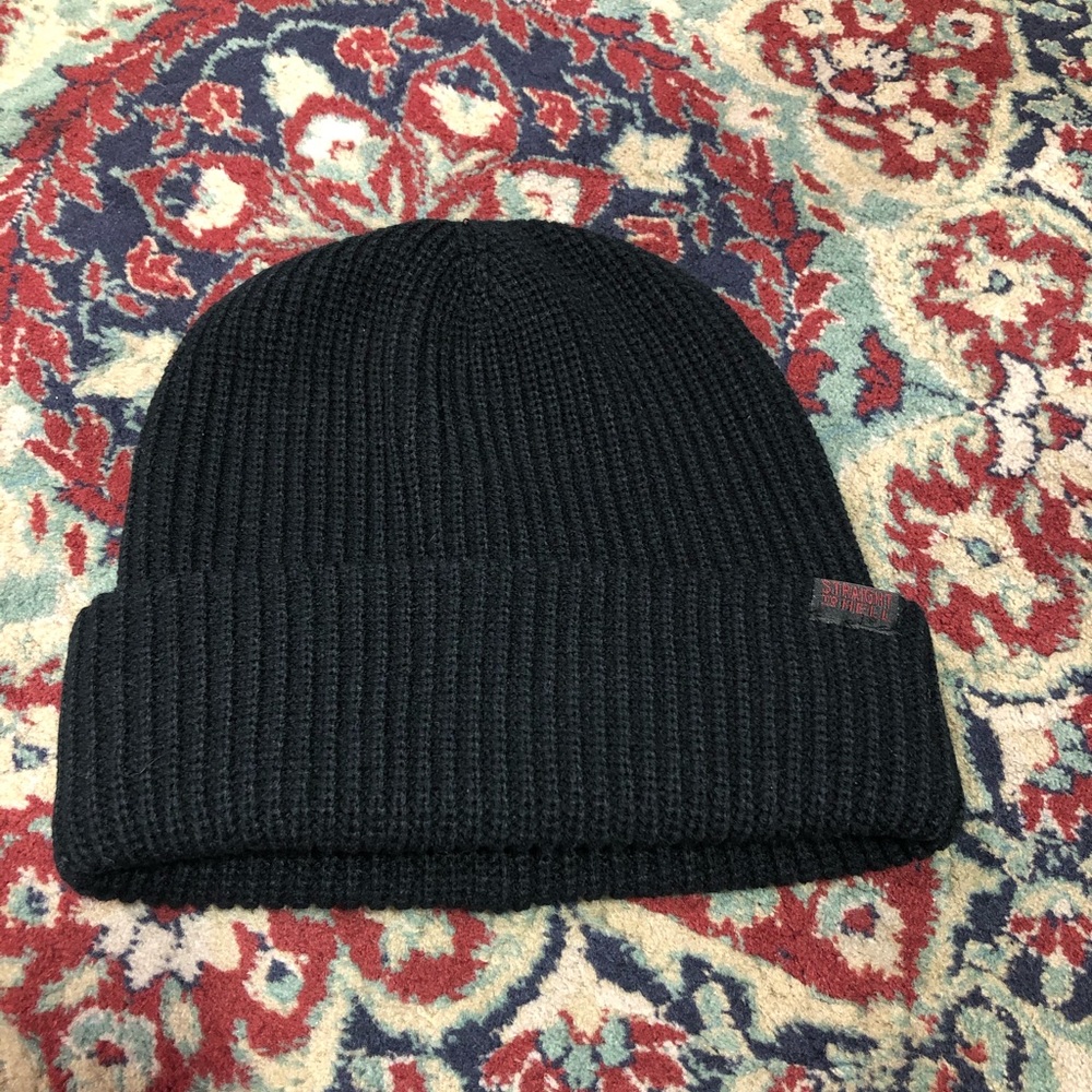 Black Ribbed Knit Beanie
